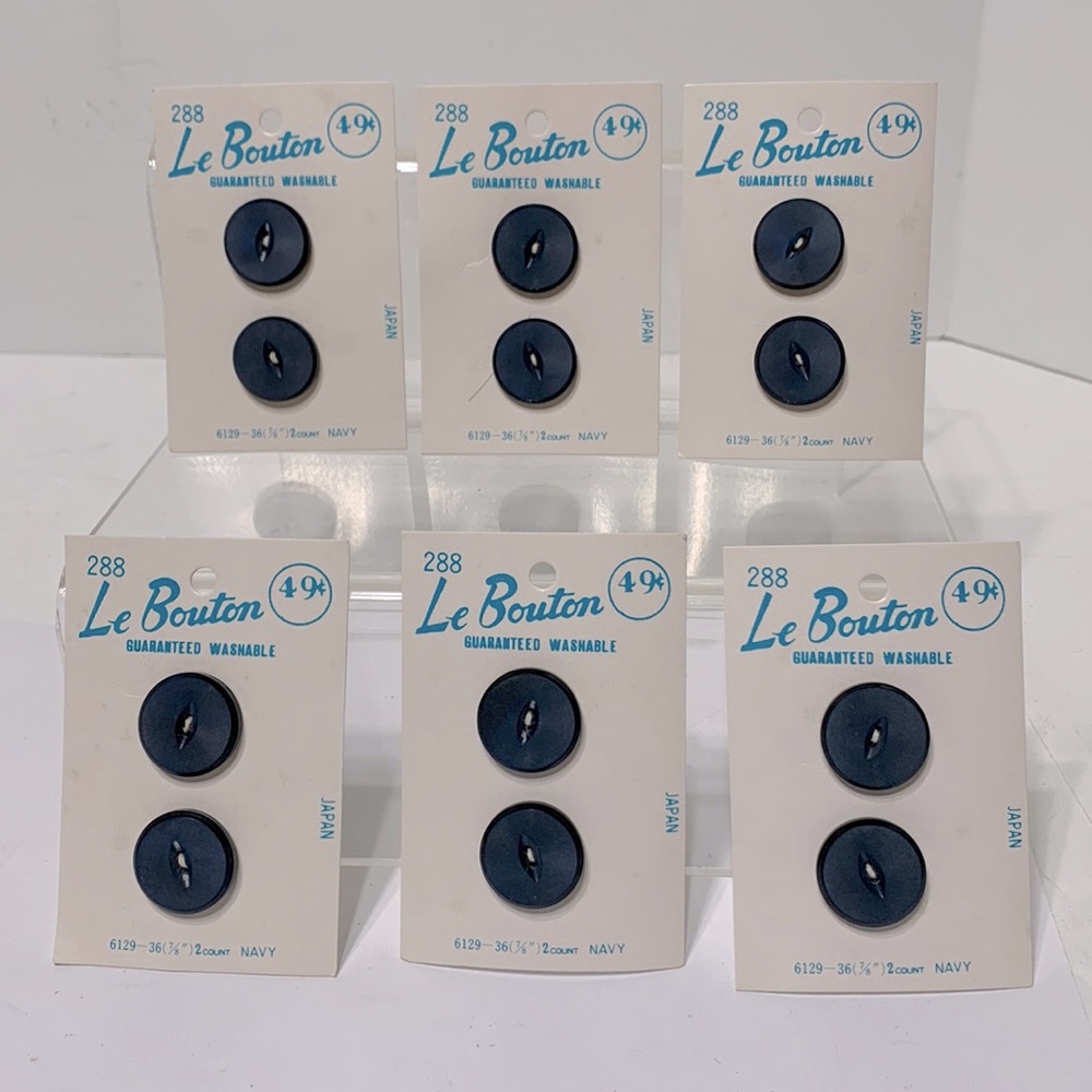 Vintage Blue button Le Bouton 288 lot
